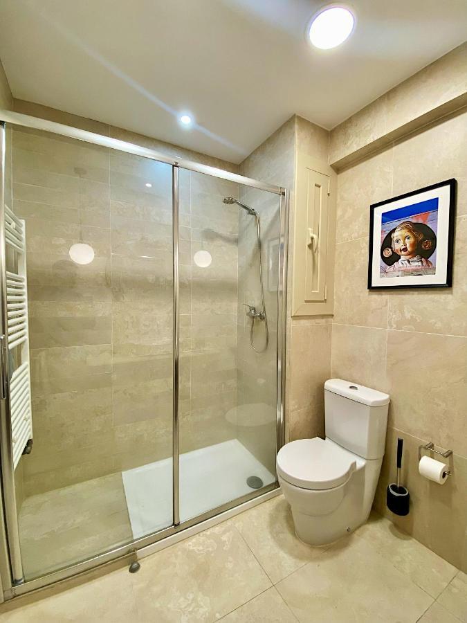 Abbott Apartment - 1 Min From The Beach - 100M2 - Sleeps 8 Sitges Ngoại thất bức ảnh
