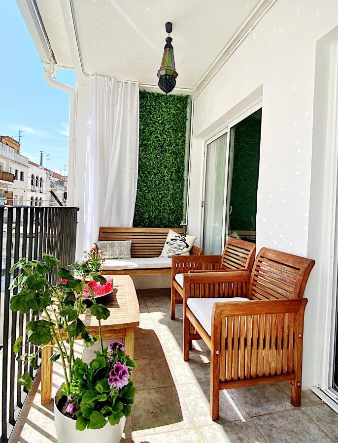 Abbott Apartment - 1 Min From The Beach - 100M2 - Sleeps 8 Sitges Ngoại thất bức ảnh