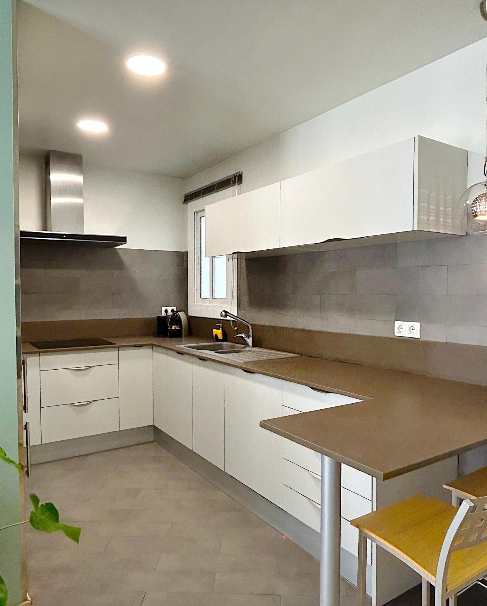 Abbott Apartment - 1 Min From The Beach - 100M2 - Sleeps 8 Sitges Ngoại thất bức ảnh