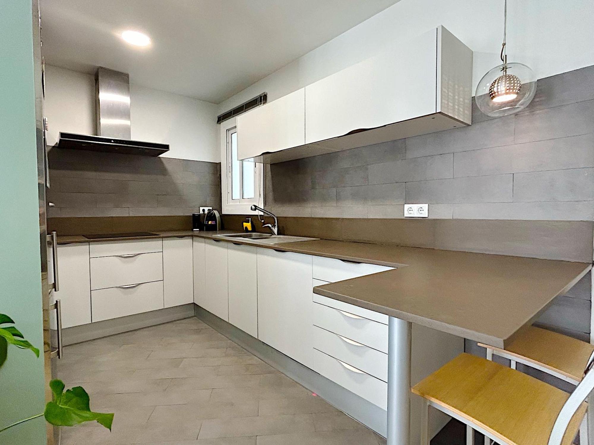 Abbott Apartment - 1 Min From The Beach - 100M2 - Sleeps 8 Sitges Ngoại thất bức ảnh