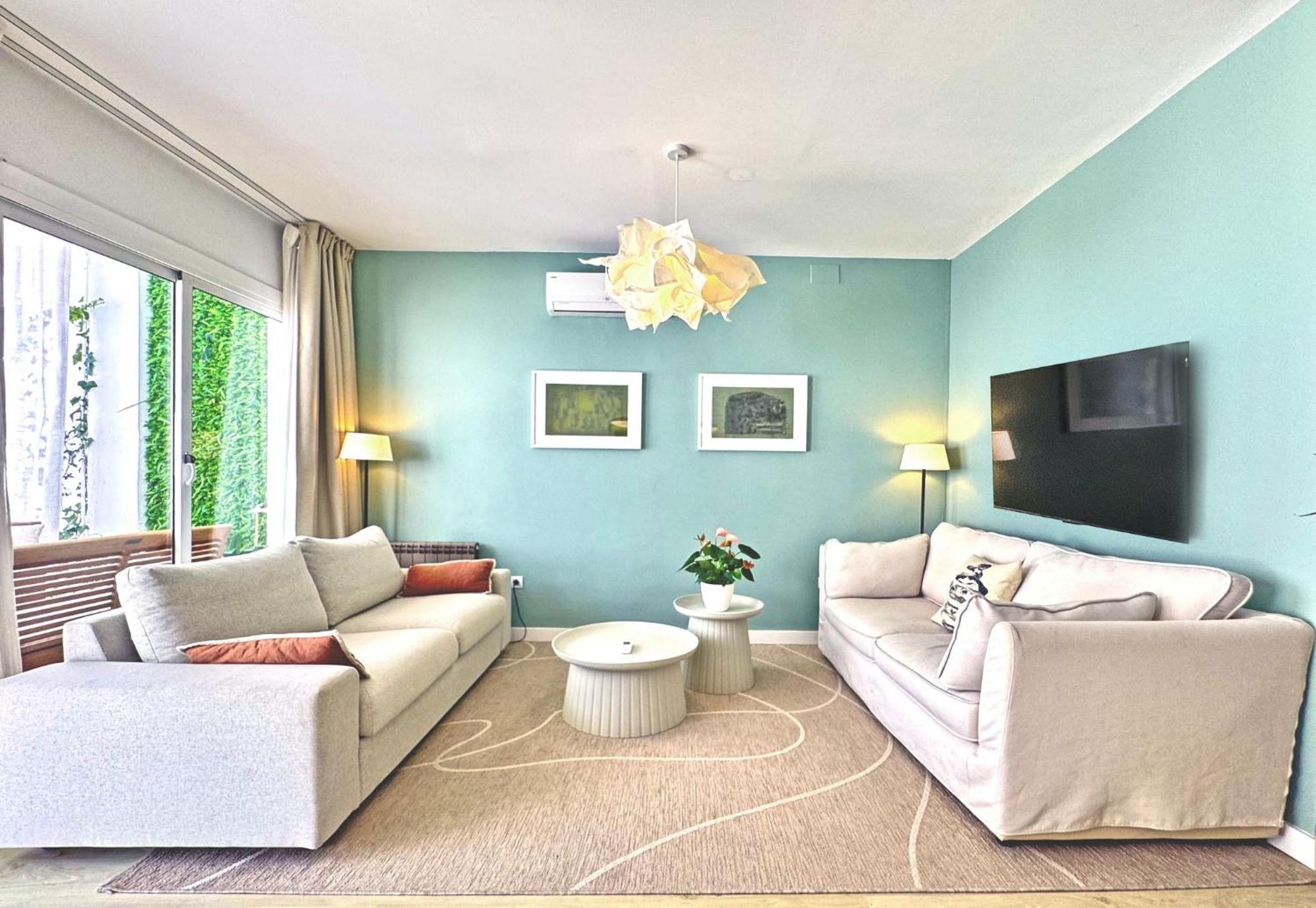 Abbott Apartment - 1 Min From The Beach - 100M2 - Sleeps 8 Sitges Ngoại thất bức ảnh